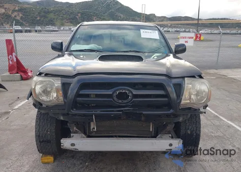 2010 Toyota Tacoma Base V6 z USA, uszkodzony, nr VIN 3TMMU4FNXAM022795